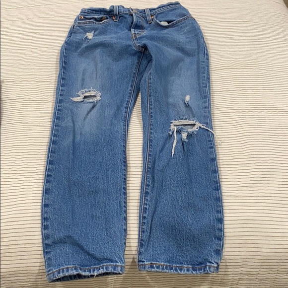 Iconic Levi’s 501 Cropped Jeans - Picture 1 of 7